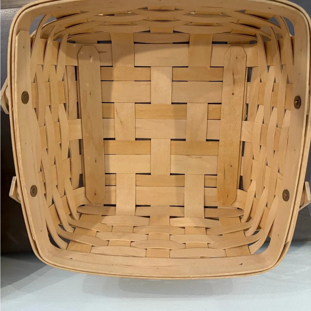 Longaberger Bountiful Harvest‎ Basket Handmade in Ohio signed by Judy and Jerry